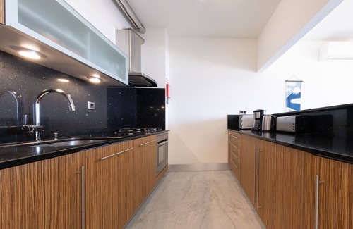 Ameijeira Apartment | Oceanside modern apartment [80]