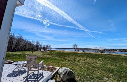 Milbridge House | Oceanside Saltwater Cottage NEW