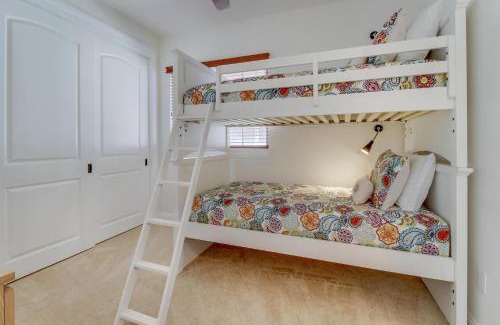 Townsite House | Oceanside Sunset Shores