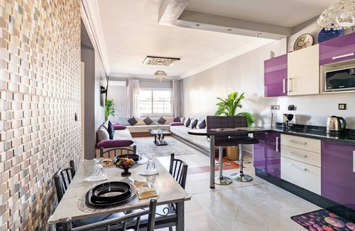 Malabata Apartment | Oceanview Apartment with Stunning City View with Fiber Wi-Fi & AC