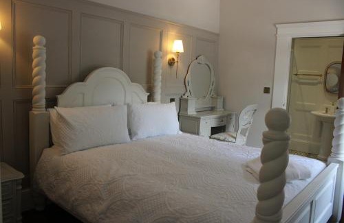 Newcastle House | Oceanview Dundrum