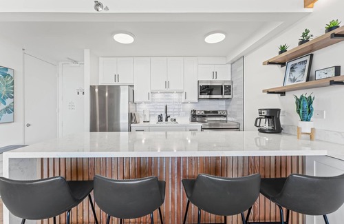 Waikiki Condo | Oceanview Waikiki condo, free parking! RENOVATED 2025