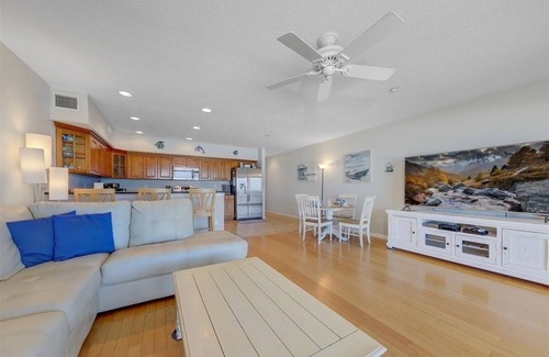 Indian Rocks Beach Condo | Oceanway Sunset Beach Condo