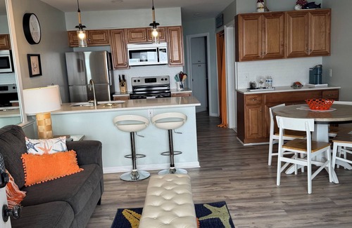 Ocean Isle Beach Condo | OCT rate special -One bedroom, Ocean Front-steps to sand ,sun and fun