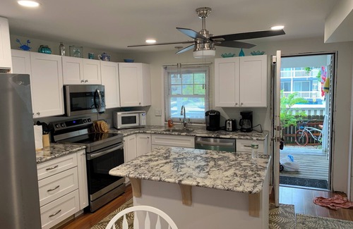 Surf City House | October crazy Low Prices! BAYFRONT with HOT TUB! Amazing Views, Surf City