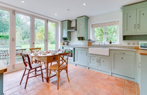 Woodbridge House | Office Piece - Three Bedroom House, Sleeps 6