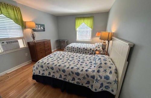 Ogunquit House | Ogunquit Beach Town Rental - Walk to town with your family and Fur baby