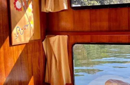 Berowra Waters Boat Rental | Oh Buoy Private Island escape