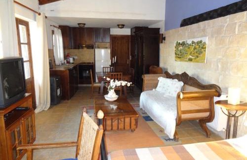 Vouni House | Oinochori
