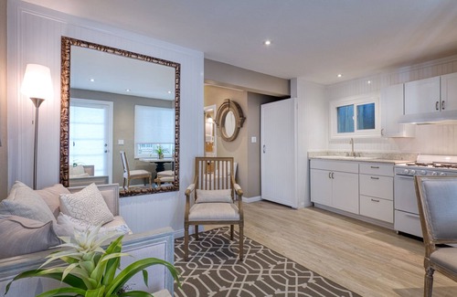 Ojai Apartment | Ojai Designer Studio - Monthly Artistic Haven or Workspace