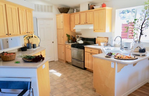 Ojai House | Ojai Wilderness Mountains - Sespe Retreat House 100% Solar