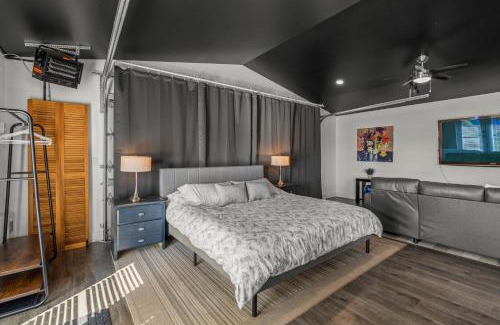 BX Apartment | Okangan Sunset Bungalow