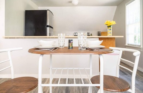 Lincoln Terrace Apartment | OKC 9 · Charming Carriage Cottage from 1920's!