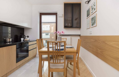 Praga Apartment | Okrzei 8 | Modern Apartment near PGE | Parking