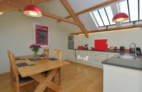 Ashburton Cottage | OLD ARMOURY BARN, character holiday cottage in Ashburton