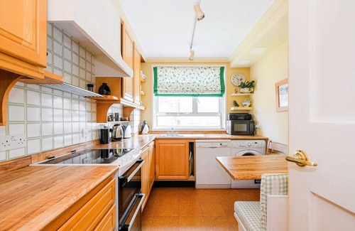 Chelsea Riverside Apartment | Old Church Street | Pro-Managed