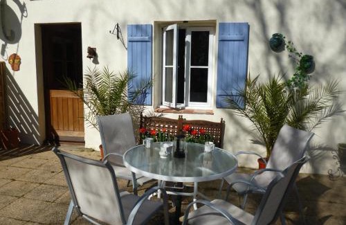 Chateaumeillant Apartment | Old French Country Cottage for 2 nature lovers paradise