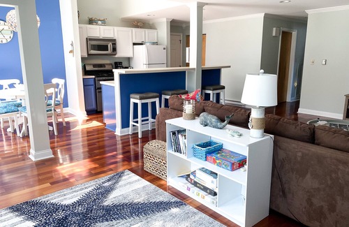 Ocean Park Condo | Old Orchard Beach Condo with pool, 5 minute walk to Beach