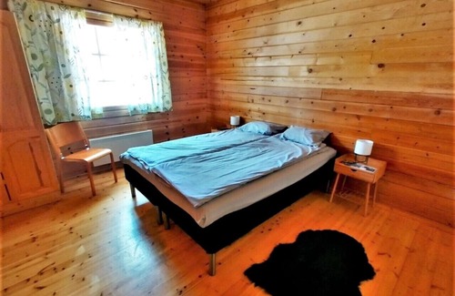 Keminmaa Cabin | Old Pine Husky Lodge