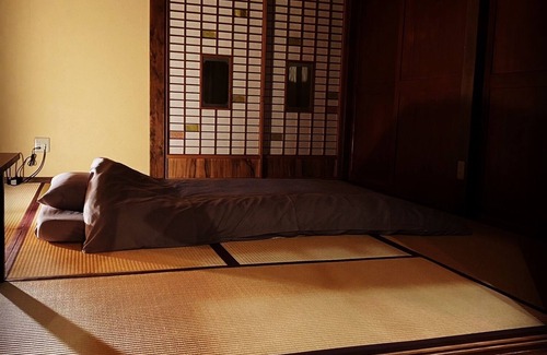 Yamanashi Bed & Breakfast | Old private home stay with outdoor sauna