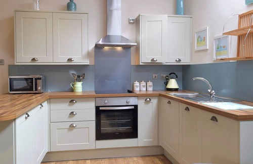 Dinas Cross Cottage | Old Rectory Cottage - Dinas Country Club