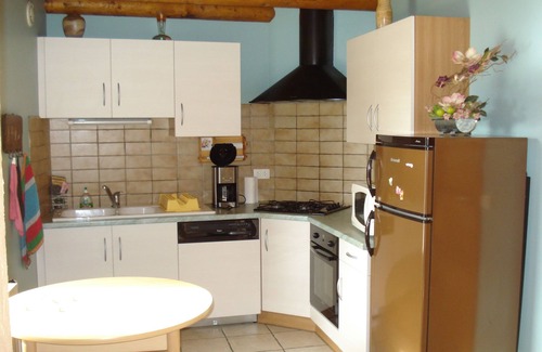 Valprivas Cottage | Old renovated farmhouse in the heart of a small rural village