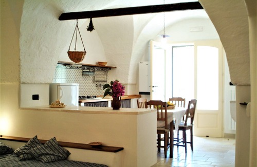 Fasano House | Old stables in historic farmhouse in panoramic position between sea and hills