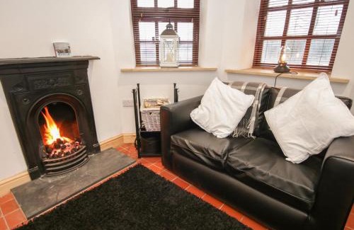 Malltraeth House | Old Tollgate