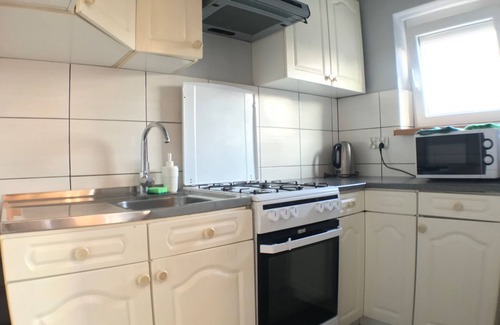 Wroclaw City Center Apartment | Old Town 500meters to the Market Square, 3 bedrooms, 4th floor budget apartment