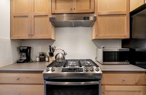 Old Town North House | Old Town North Jewel! Near Breweries and River!