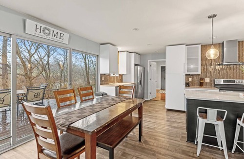 Delaware House | Olentangy Riverfront Escape