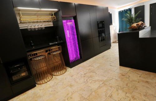 Luqa Apartment | OLGA Luxury Suite I 5 min from airport I central location I traditional village