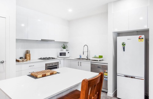 Olinda Apartment | Olinda Village Apartment A2 - This beautiful and comfortably furnished apartment is centrally located in the village of Olinda.