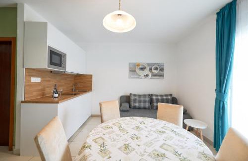 Petrcane Apartment | Olive Maris