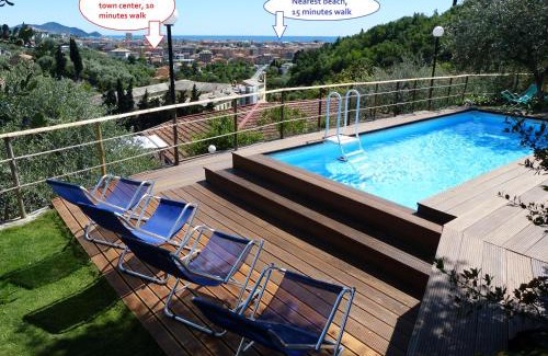Chiavari House | Olive Press Lodge