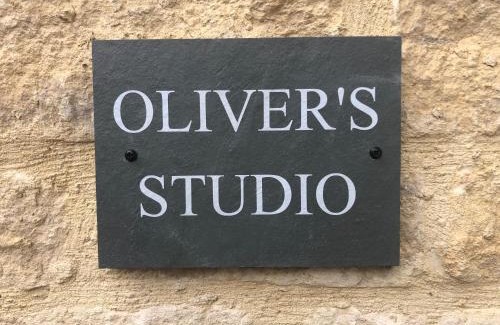 Shipton under Wychwood Apartment | Oliver's Studio at Oliver's Yard