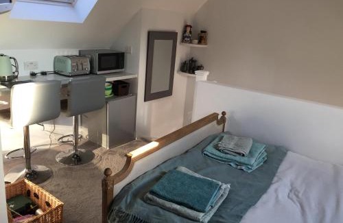 Shipton under Wychwood Apartment | Oliver's Studio at Oliver's Yard