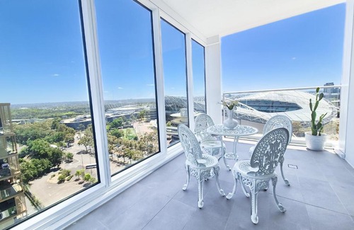 Lidcombe Apartment | Olympic Park Escape 2BR w Gym, Pool & Free Parking