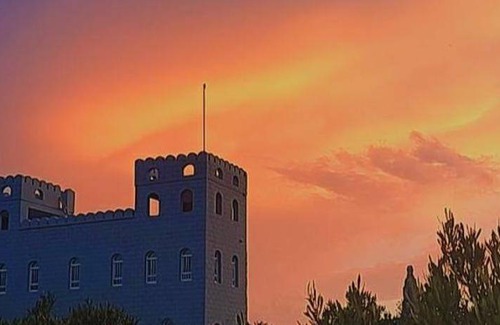 Al Hamra Hotel | 1000 m² Hotel ∙ 5 bedrooms ∙ 10 guests