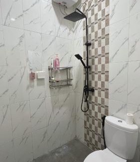Colomadu House | Omah Gedongan Homestay