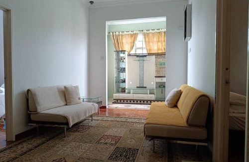 Bandar Sri Sendayan House | Omar Little Palace - 4 Bedroom Homestay Seremban