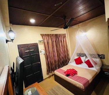 Pulau Perhentian Kecil Resort | Ombak Dive Resort Perhentian Island