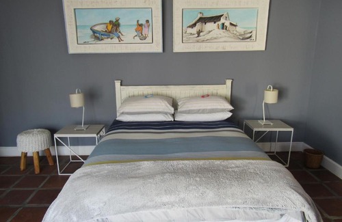 Gansbaai Apartment | Omega Suite