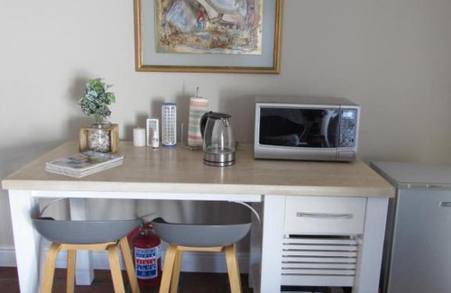 Gansbaai Apartment | Omega Suite