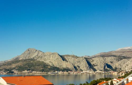 Tice Apartment | OMIŠ Dream house Blue sky