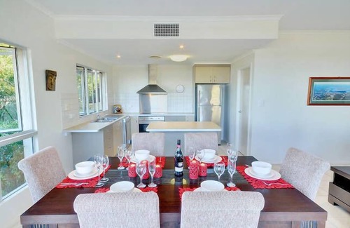 Tin Can Bay Apartment | "On The Bay" At Tin Can Bay