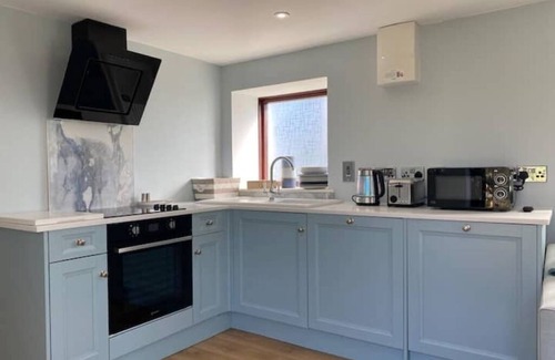 Greencastle Apartment | On the Beach - The Lower Annex