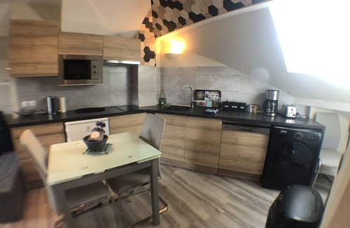 Duingt Apartment | On the shore of Lake Annecy, Loft-style accommodation in a residence with private beach