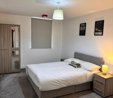 The Westside Apartment | One-bed Luxury Apartment B11SA by LiveComfortably