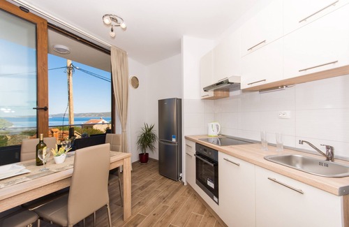 Veliki Drvenik Apartment | One bedroom apartment with terrace and sea view Drvenik Veliki, Drvenik (A-16377-d)